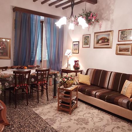 Casa Tarrini Apartment Chianni Luaran gambar
