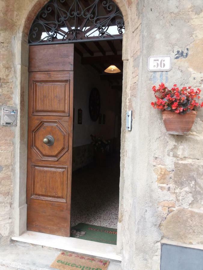 Casa Tarrini Apartment Chianni Luaran gambar